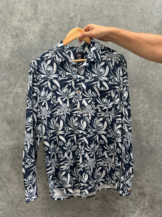 Sample Sale - Long Sleeve Shirt Natives Size M